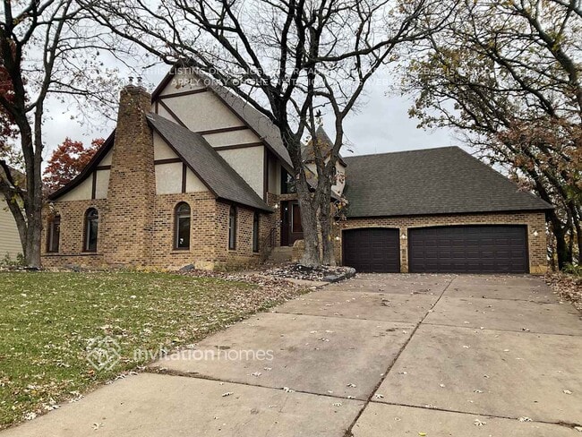 Building Photo - 1009 Hilloway Cir