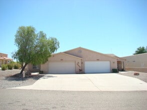 Building Photo - 3200 Arapaho Dr