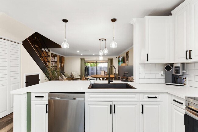 Foto del edificio - 761 NW 106th Ave