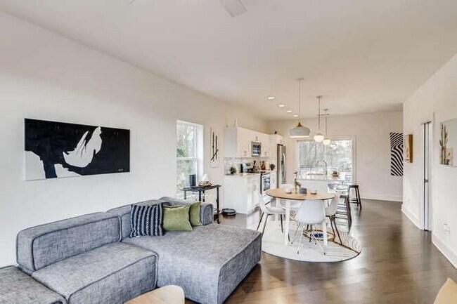 Foto del edificio - 2484 Perry Blvd NW