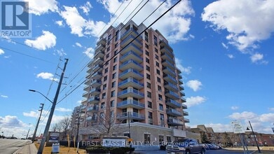 Building Photo - 810 Scollard Ct