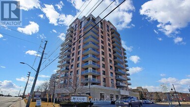 Building Photo - 810 Scollard Ct