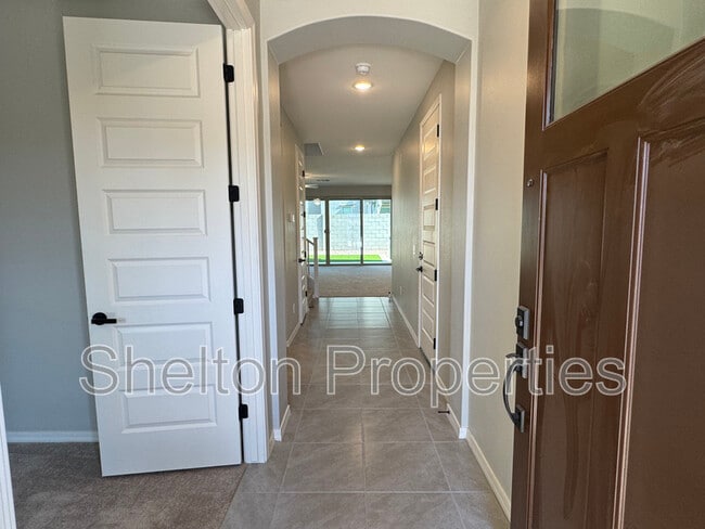 Building Photo - 16256 W Mariposa Grande