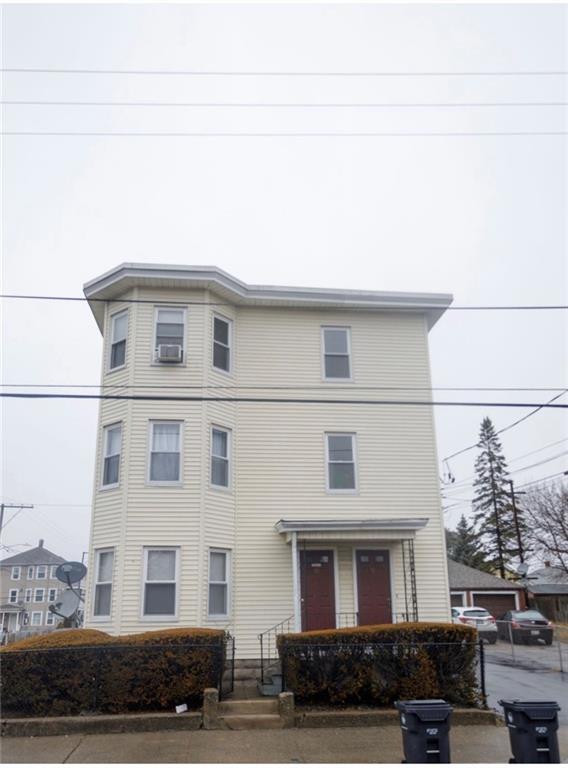 90 Benefit St Unit 1, Pawtucket, RI 02861 Room for Rent in Pawtucket