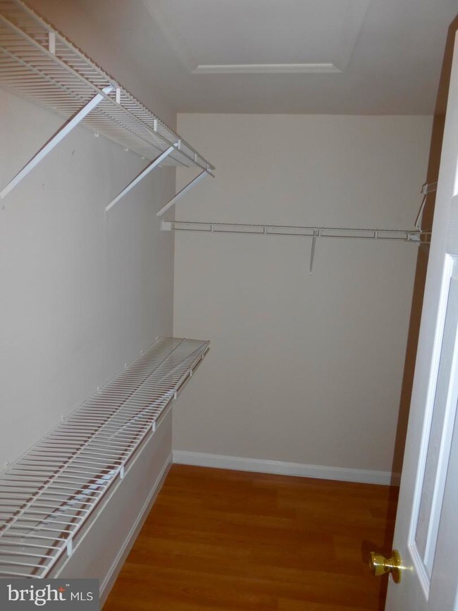 Foto del edificio - 1260 Quaker Hill Dr