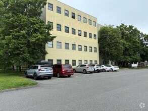 Building Photo - 137 Judd Square