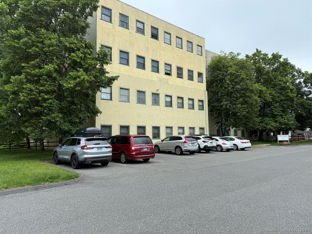 Foto principal - 137 Judd Square