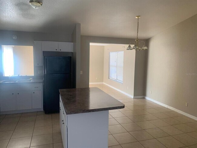 Building Photo - 254 Marion Oaks Manor