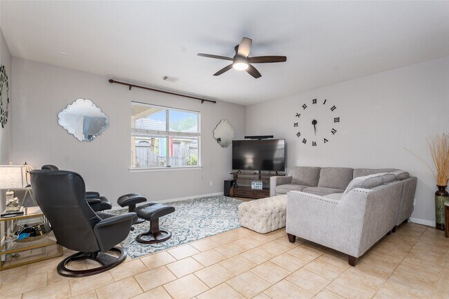 Foto del edificio - 6142 Bradie Ct