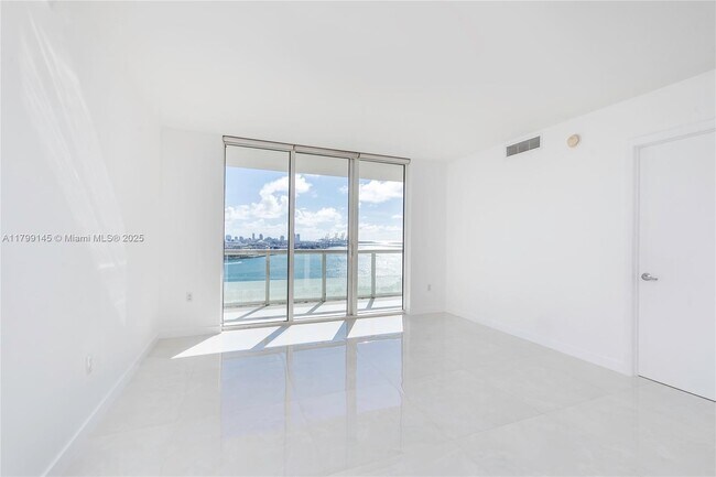 Building Photo - 50 Biscayne Blvd