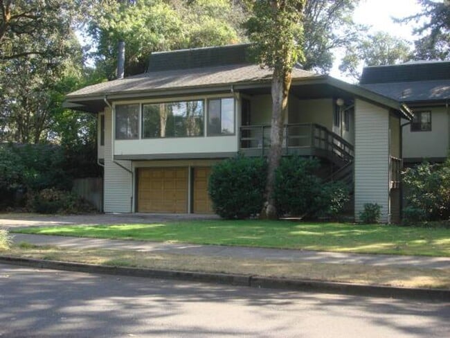 3 bedroom 2 bathroom Duplex - 3 bedroom 2 bathroom Duplex Townhome