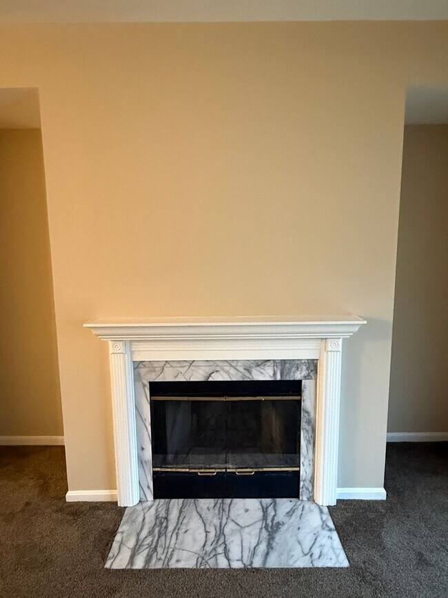 Foto del edificio - Spacious 3 Bedroom Condo- Olney, MD