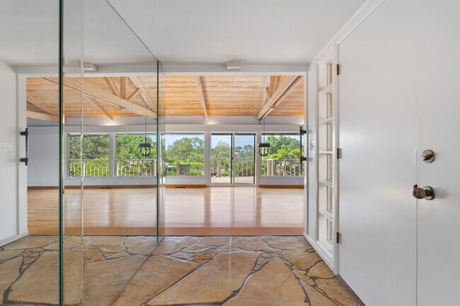 Foto del edificio - 2101 Merida Ct