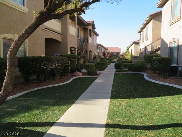 Foto del edificio - 2305 W Horizon Ridge Pkwy