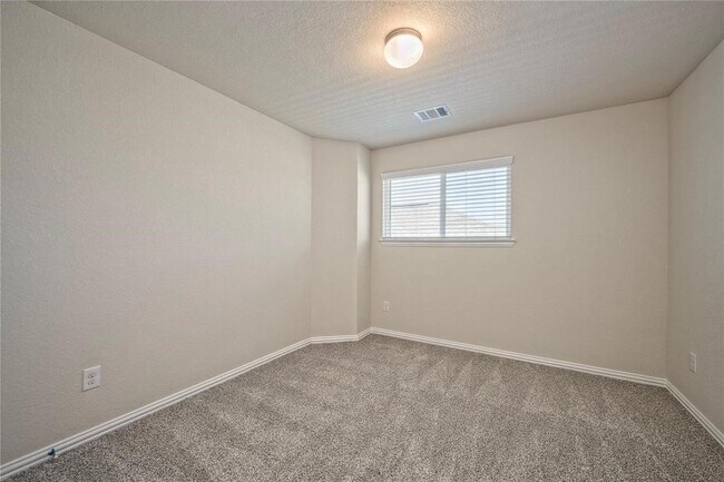 Foto del edificio - 5106 Eagle Falls Ln