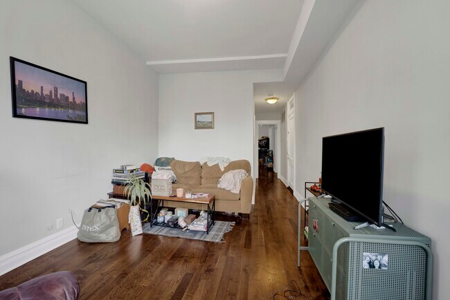 Foto del edificio - 2341 W Charleston St