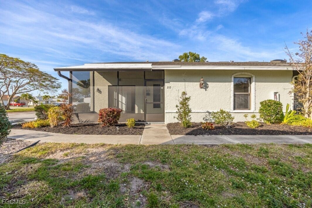 Primary Photo - 5113 SW 15th Pl