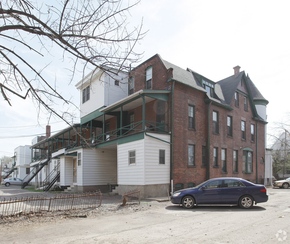 Building Photo - 411-419 S Franklin St