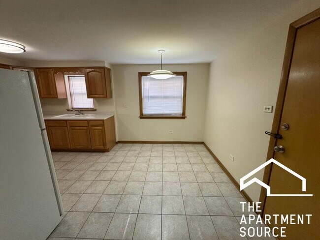 Foto del edificio - 4752 N Menard Ave