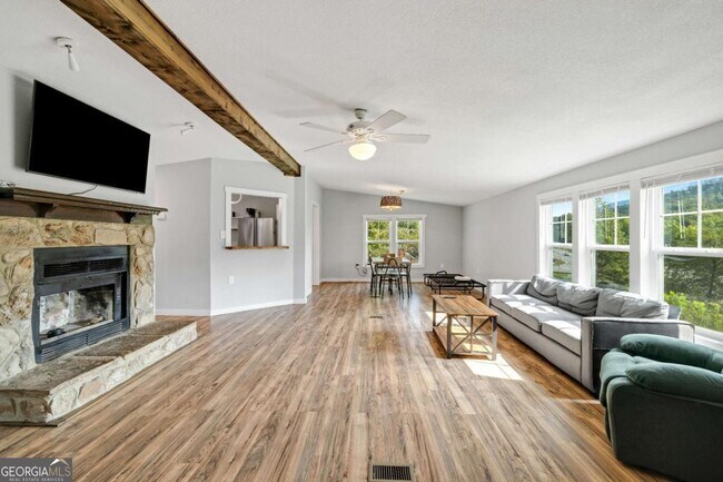 Foto del edificio - 1330 Old Northcutt Rd