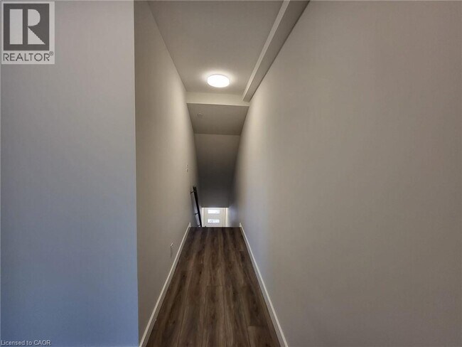 Building Photo - 118 Gravel Ridge Trail