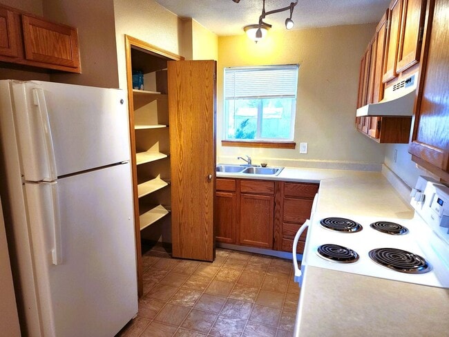 Foto del edificio - 3015 Illinois Ave