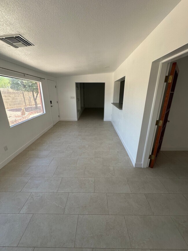 Foto del edificio - 5302 W Puget Ave