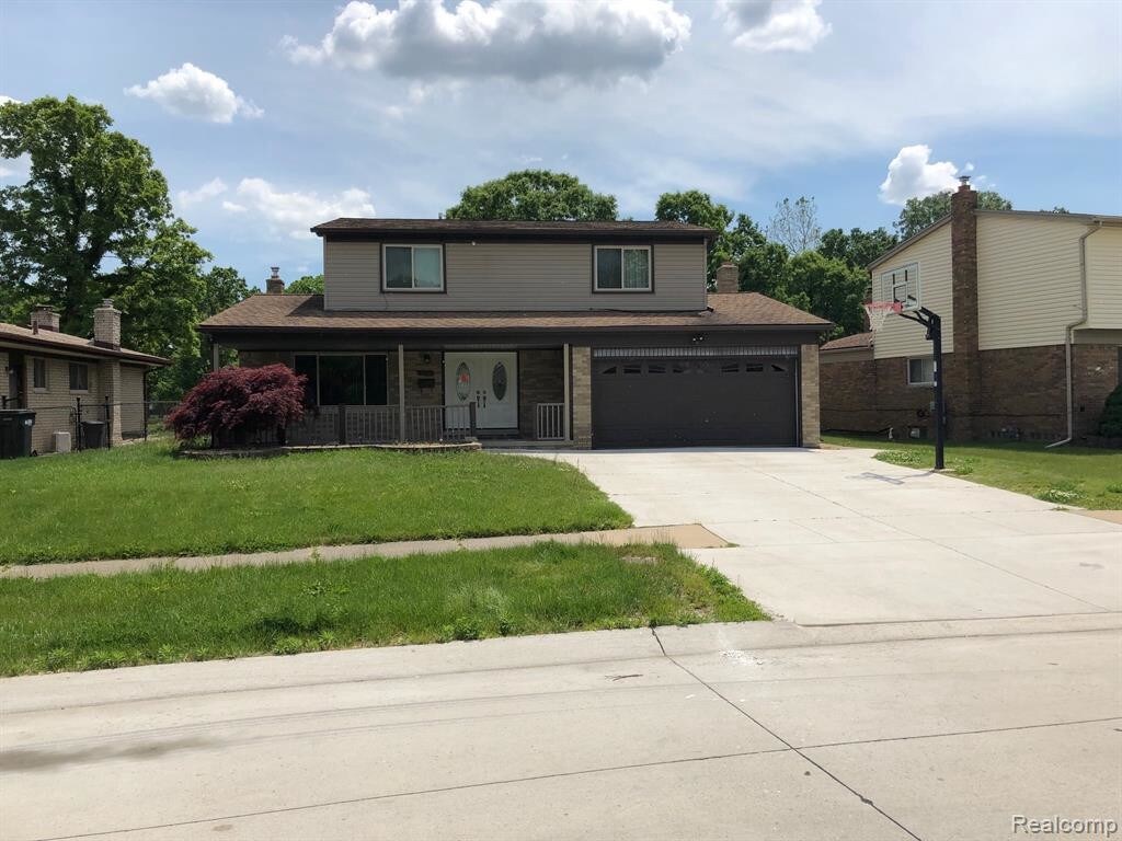 Foto principal - 36616 Waltham Dr