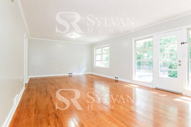 Building Photo - At Last, This Is What You Have Been Searching For!