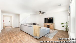 Foto del edificio - 13740 Redrock Dr