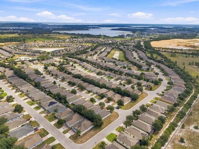 Foto del edificio - 3695 Corsica Ln