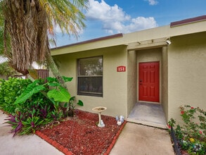 Building Photo - 151 Meadows Dr