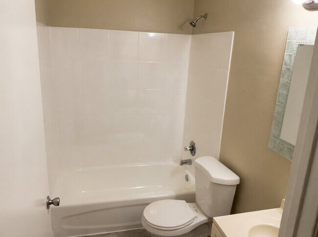 Foto del edificio - 671 N 68th Way