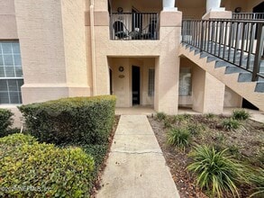 Building Photo - 204 Augusta Cir