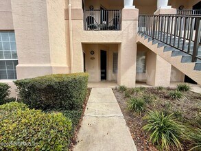 Building Photo - 204 Augusta Cir