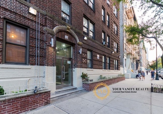 Building Photo - 350 Manhattan Ave