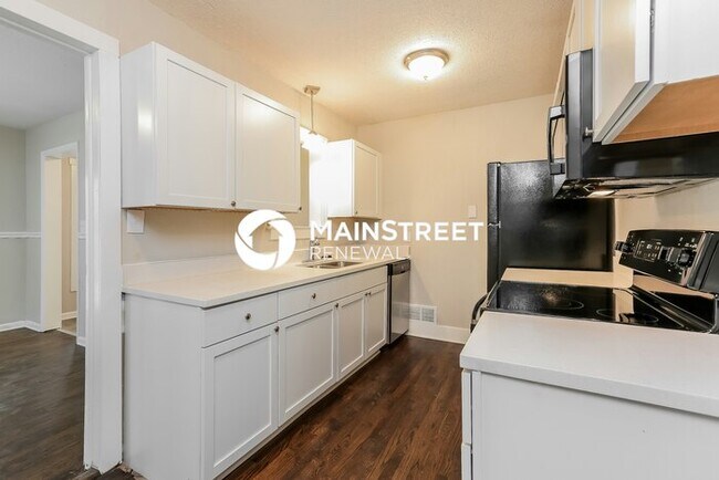 Foto del edificio - 3 Bedroom Pet-Friendly Home in INDEPENDENC...