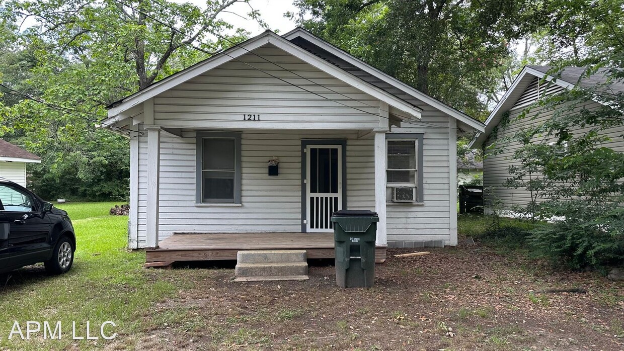 Primary Photo - 2 br, 1 bath House - 1211 Parnell St