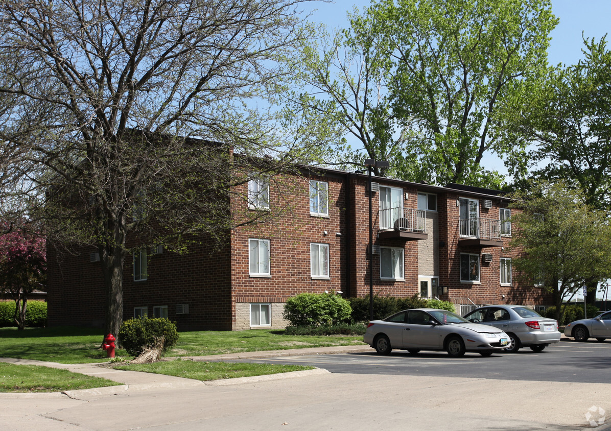 Foto principal - Oak Hill Village Apartments