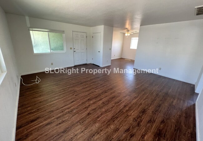 Building Photo - AVAILABLE OCTOBER - Paso Robles Apartment - 2 Bedroom 2 Bathroom