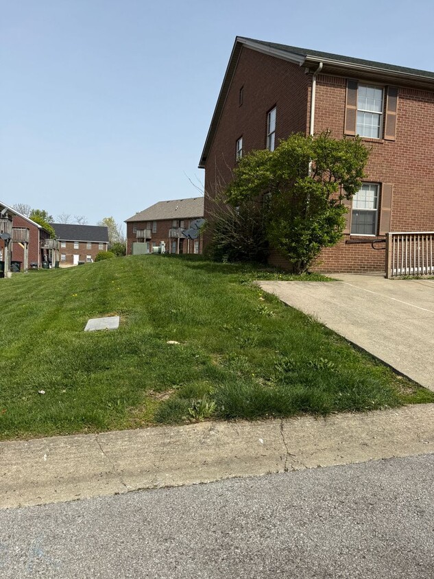 2 Bedroom pay ONLY Electric! - 2 Bedroom pay ONLY Electric!