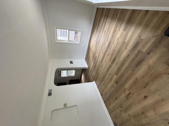 Foto del edificio - 3971 E 177th St