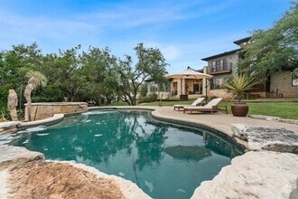 Building Photo - 332 Rugged Earth Dr