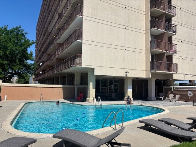 Seasonal Pool - Open - 2225 Buchtel Blvd