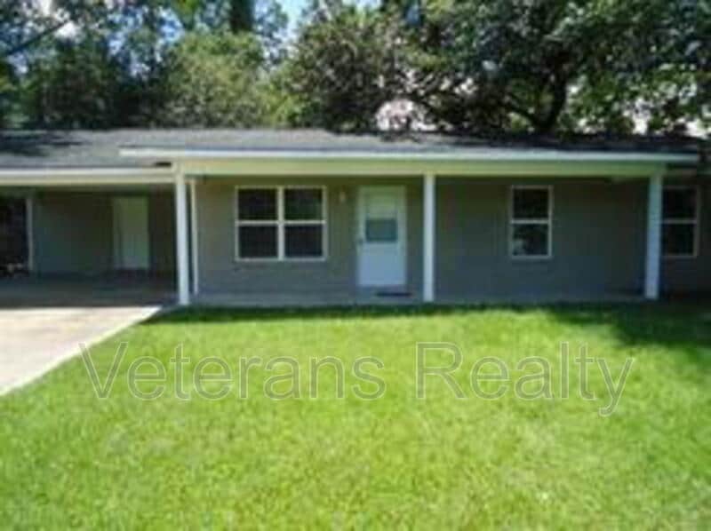 Photo - 113 Alverado Dr