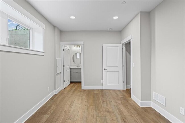 Foto del edificio - 1607 Grandview Ave