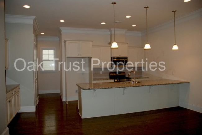 Building Photo - The Bluffs at Ashley River