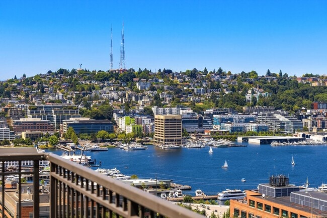 Building Photo - Luxury Penthouse with 600+ Sqft Terrace & ...