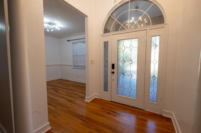 Foto del edificio - 3510 Gardenview Way