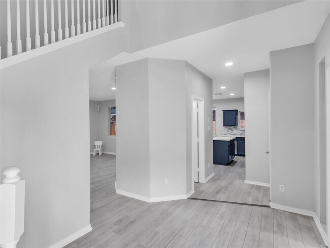 Foto del edificio - 15834 Mountain Mist Trail